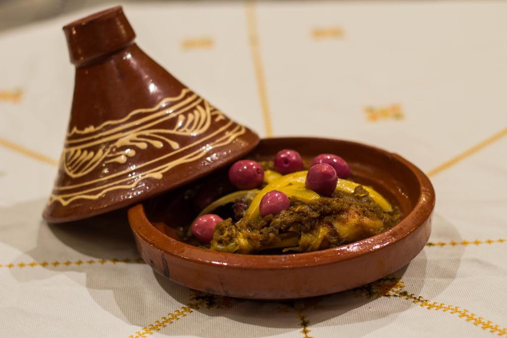 Riad Ibn Khaldoun Фес Экстерьер фото